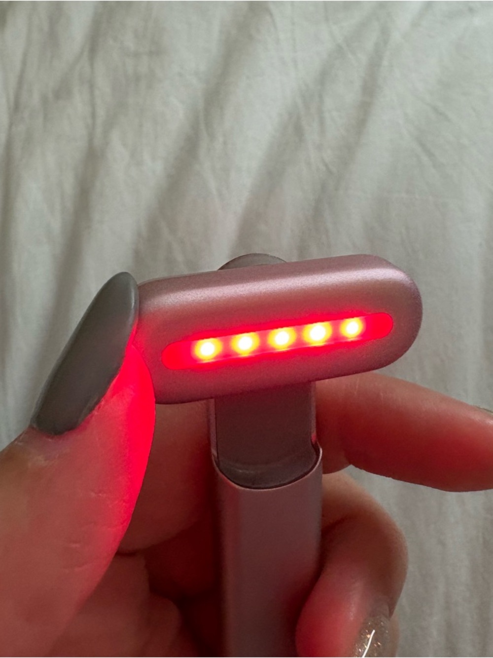 Solawave Red Light Therapy LED Wand - Ombré edition - Picture 10 of 12